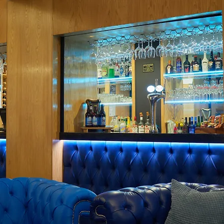 Carlton Hotel-2