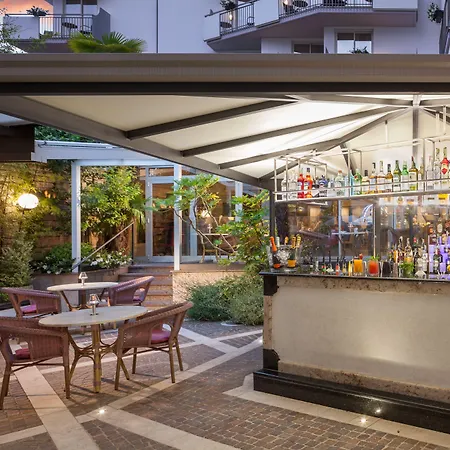 Hotel Continental - Tonelli Hotels-3