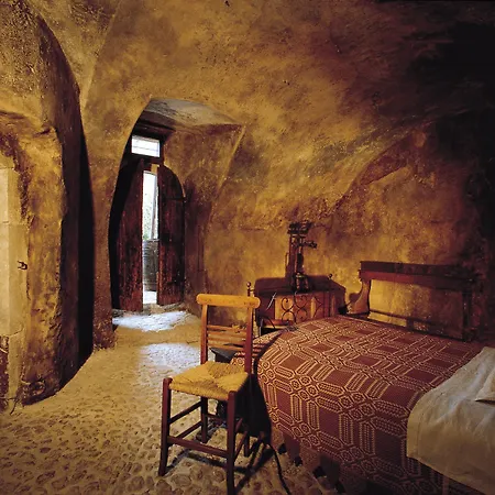 Sextantio Albergo Diffuso-3