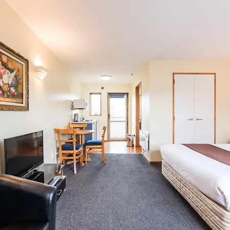 Central Park Motor Lodge-2