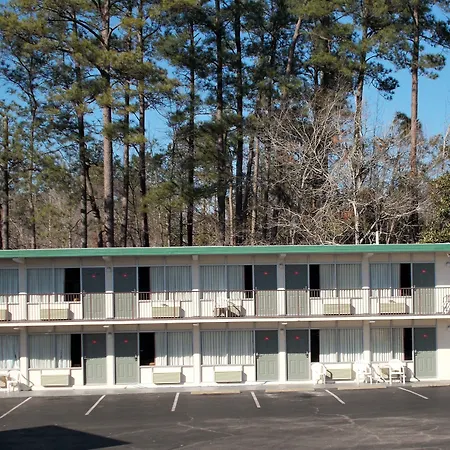 Econo Lodge Conway Central-3
