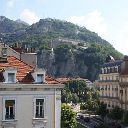 ibis Styles Grenoble Centre Gare-2
