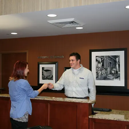 Hampton Inn Tomah-2