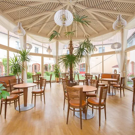 Jufa Hotel Poellau-2
