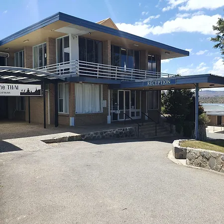Lake Jindabyne Hotel-2