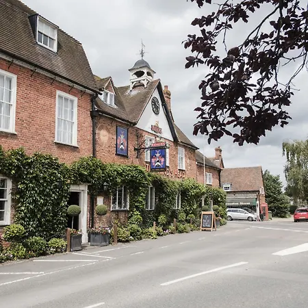 Hinds Head-3