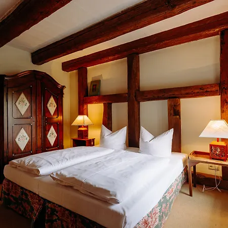 Hotel Burg Wanzleben-3