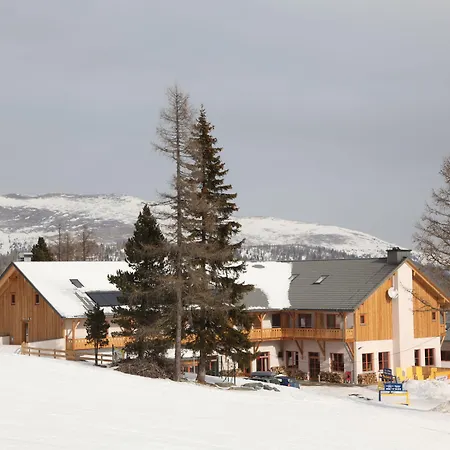 JUFA Hotel Hochrindl-3