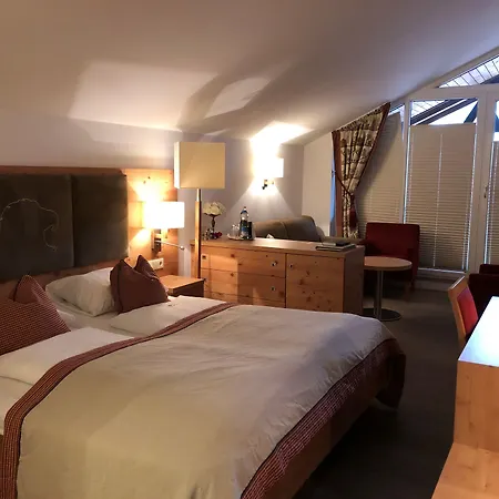 Hotel Goldener Adler Wattens-3