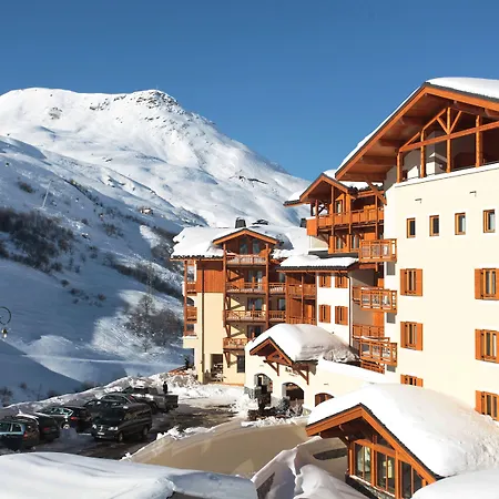 Le Chalet Du Mont Vallon Spa Resort-3