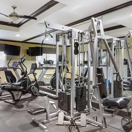 Best Western Plus Classic Inn And Suites-2