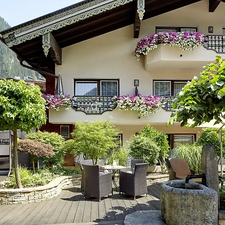 Hotel Neue Post-2