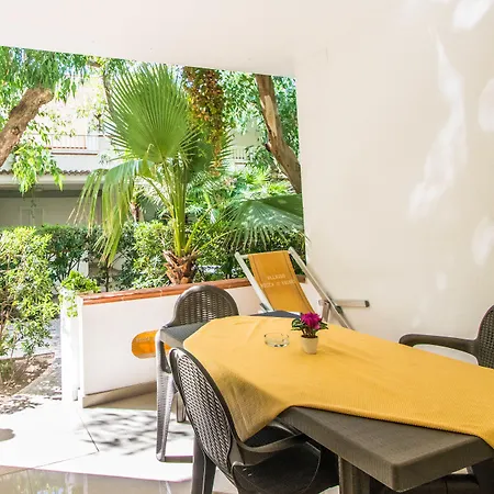 Resort Rocca Di Vadaro - Seafront Suites, Rooms & Apartments-2