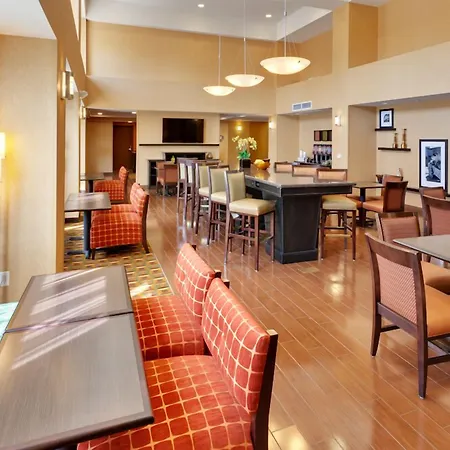 Hampton Inn & Suites Fresno - Northwest-3