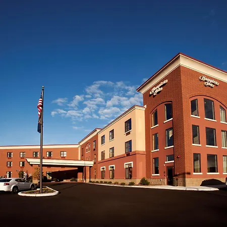Hampton Inn Marquette-Waterfront-2