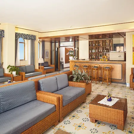 Hotel Ambasciatori-3