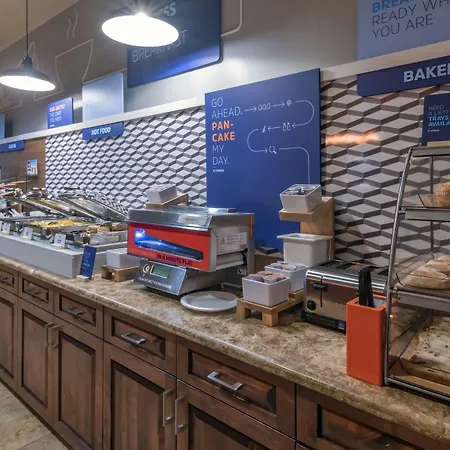 Holiday Inn Express & Suites Gallup East By Ihg-3