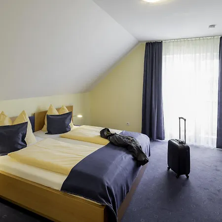 Hotel Garni Oasis Loipersdorf-3