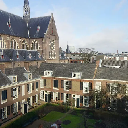 Easyhotel The Hague City Centre-3