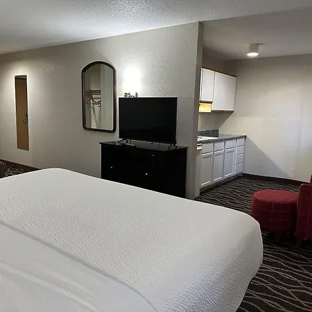 Days Inn & Suites By Wyndham Casey-2
