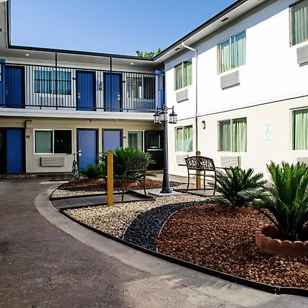 Motel 6-Modesto, Ca - Downtown-3