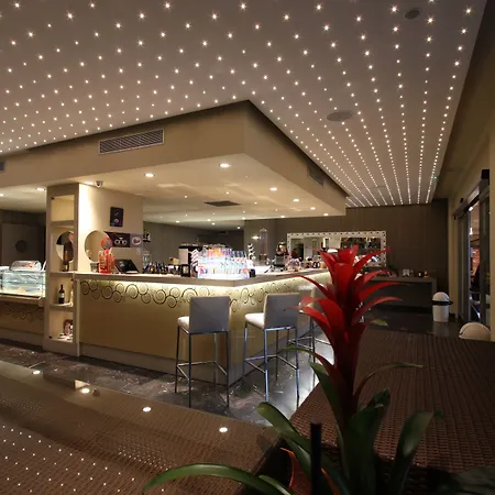 Main Palace Hotel-2
