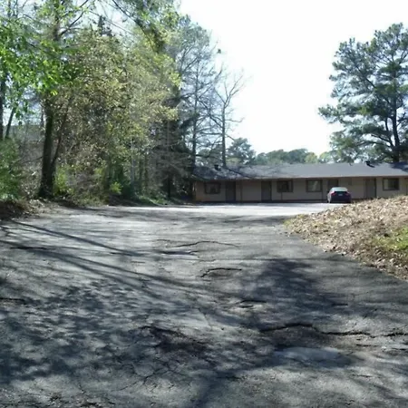 Woodlawn Hills Motel-3