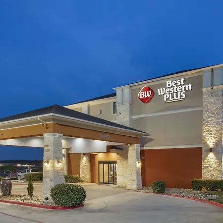 Best Western Plus Longhorn Inn & Suites-3