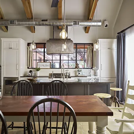 Bespoke Inn Scottsdale-2