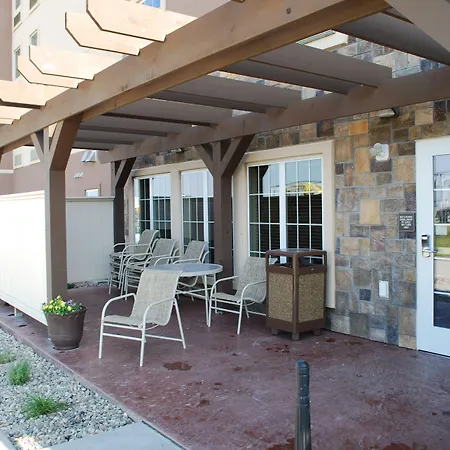 Landmark Suites - Williston-2