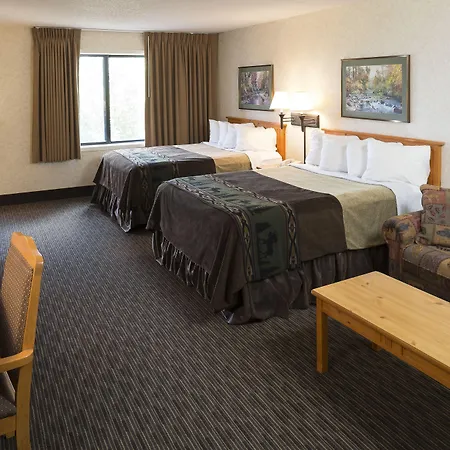 Kelly Inn And Suites Mitchell-3