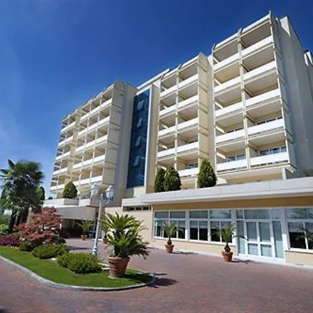 Hotel Des Bains Terme-3