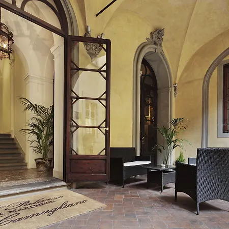 Al Palazzo Del Marchese Di Camugliano Residenza D'Epoca-2