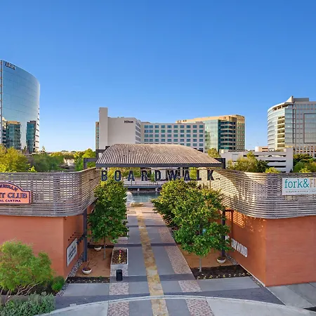 Hilton Dallas/Plano Granite Park-3
