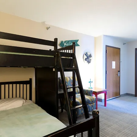 Wildwood Lodge & Suites-2