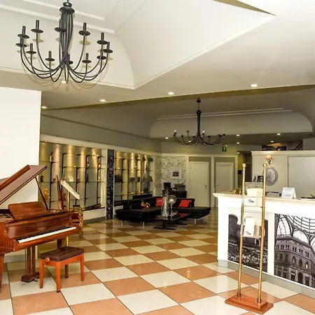 Business Hotel-2