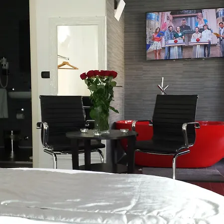 Gregorio VII Luxury Suites-3