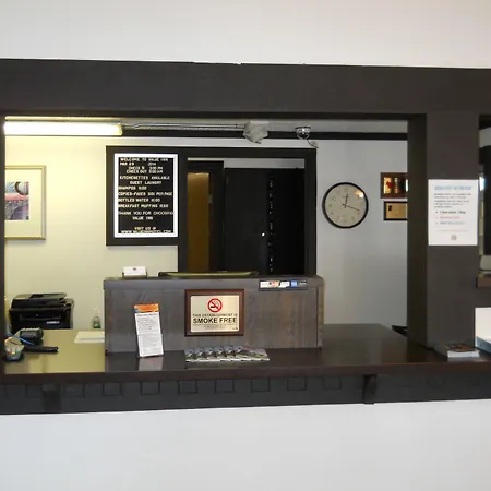 Value Inn Motel - Milwaukee Airport South-3