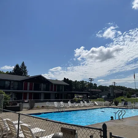 All Star Inn & Suites-2