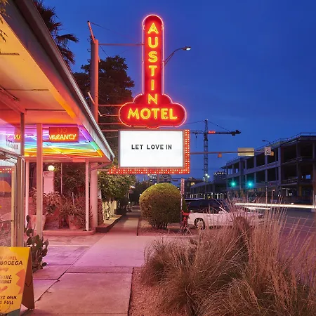 Austin Motel-3