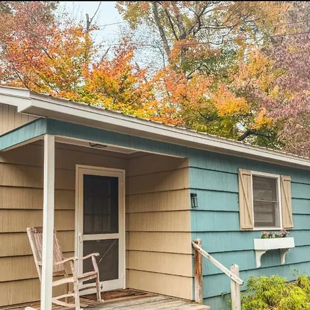 Cozy Creek Cottages-2