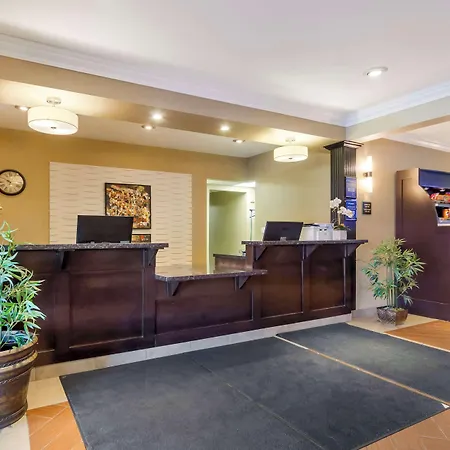 Best Western Plus Peace River Hotel & Suites-3