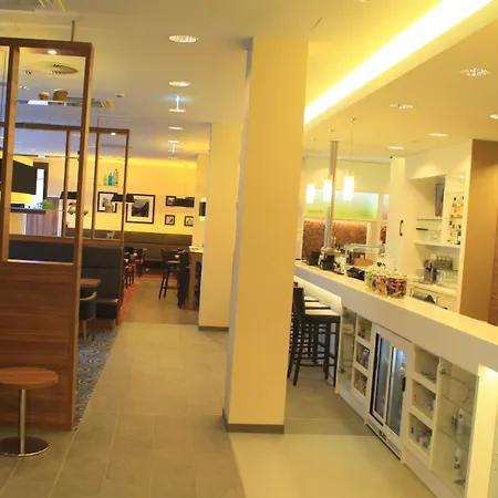 Hampton by Hilton Nürnberg City Center-2