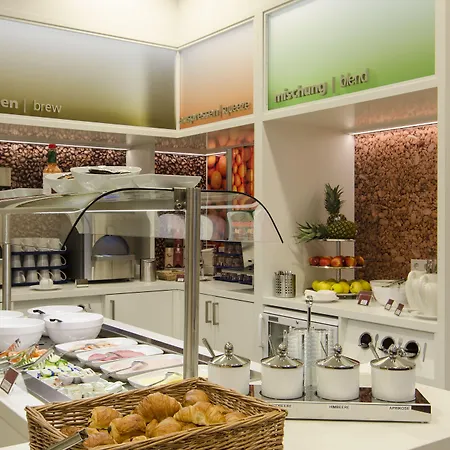 Hampton By Hilton Nuernberg City Center-3