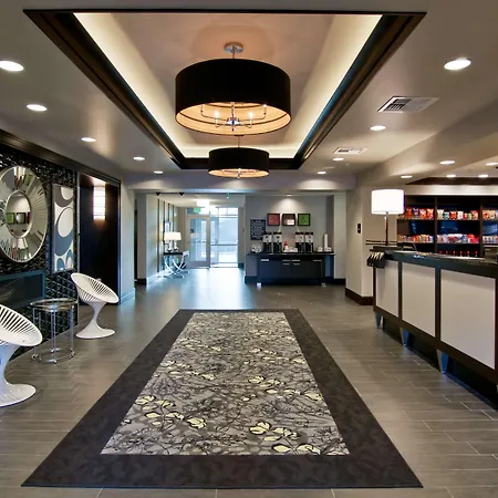 Hampton Inn & Suites Bellevue Downtown/Seattle-3