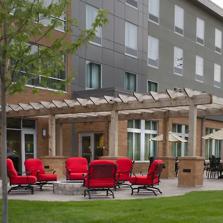 Holiday Inn Express And Suites Madison Central By Ihg-2
