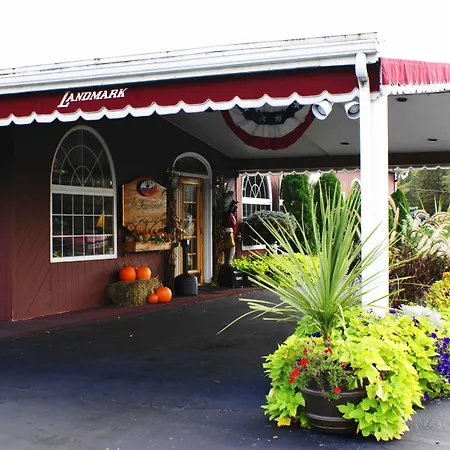 Landmark Motor Inn-3
