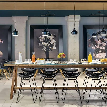 Okko Hotels Lyon Centre-3