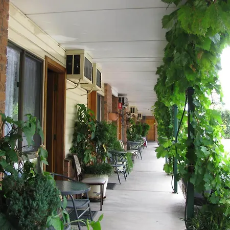 The Wayfarer Motel-3