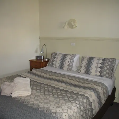 Kaniva Midway Motel-3